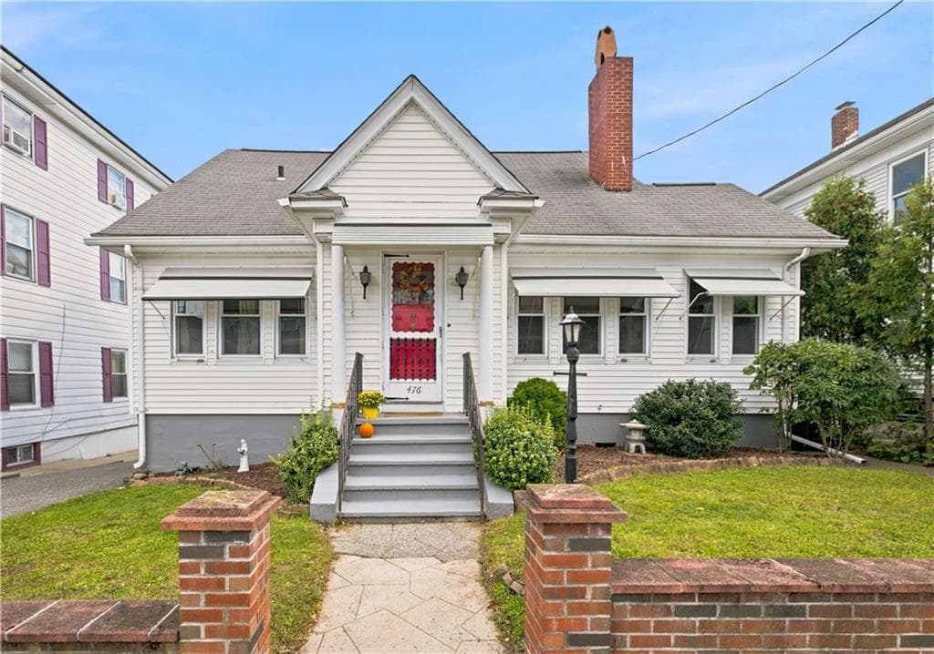 476 East Avenue