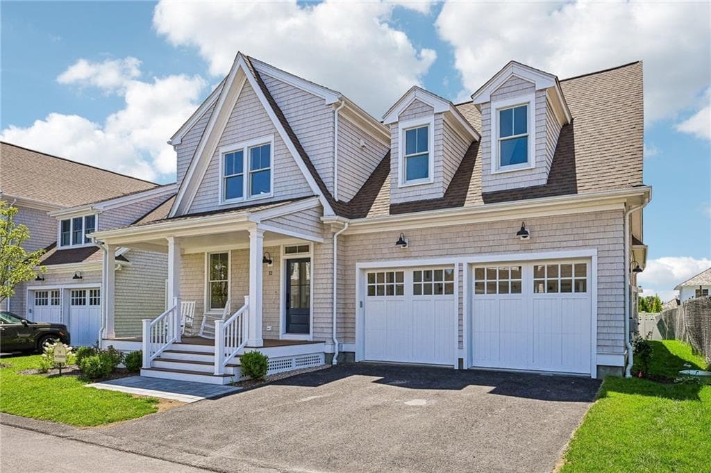 12 Lookout Lane