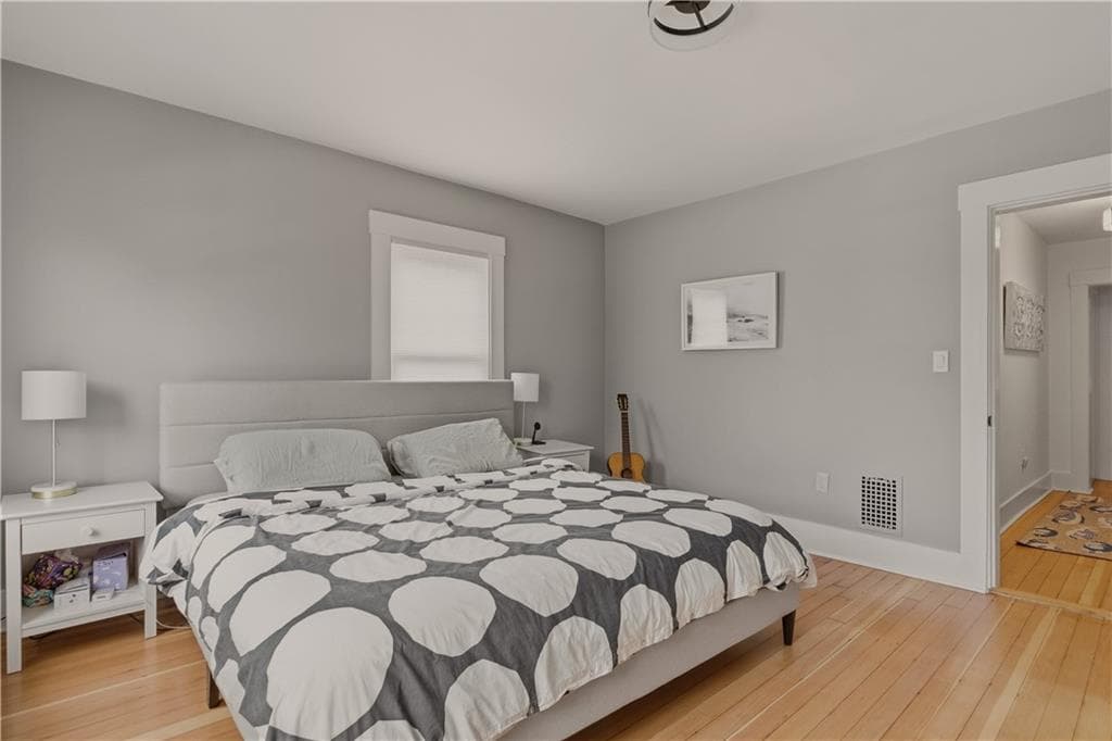 Condominium at 23 Pell Street, Newport, photo 27 of 48