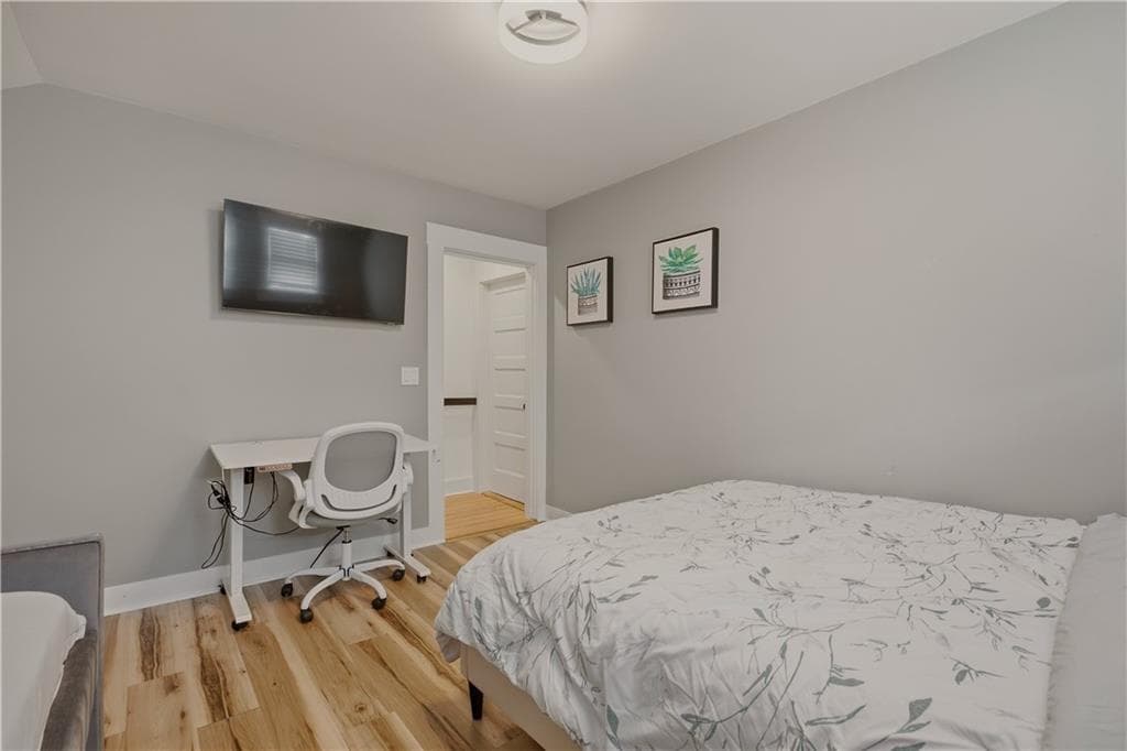 Condominium at 23 Pell Street, Newport, photo 42 of 48