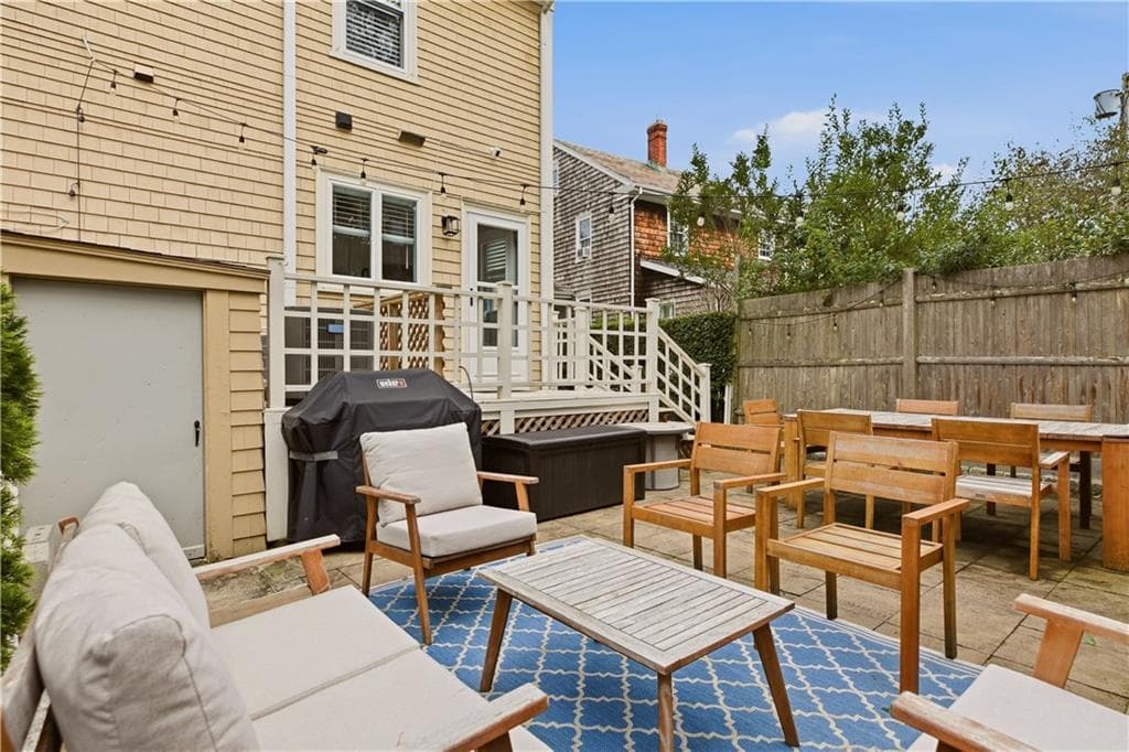 Condominium at 23 Pell Street, Newport, photo 47 of 48