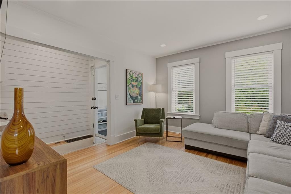 Condominium at 23 Pell Street, Newport, photo 7 of 48