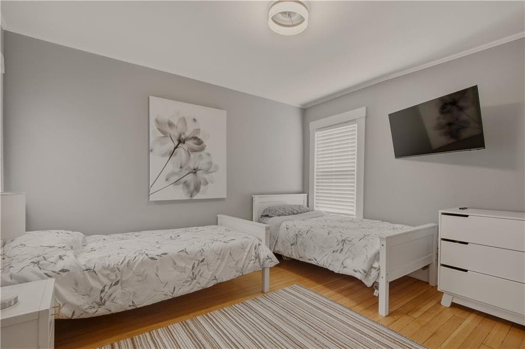 Condominium at 23 Pell Street, Newport, photo 34 of 48