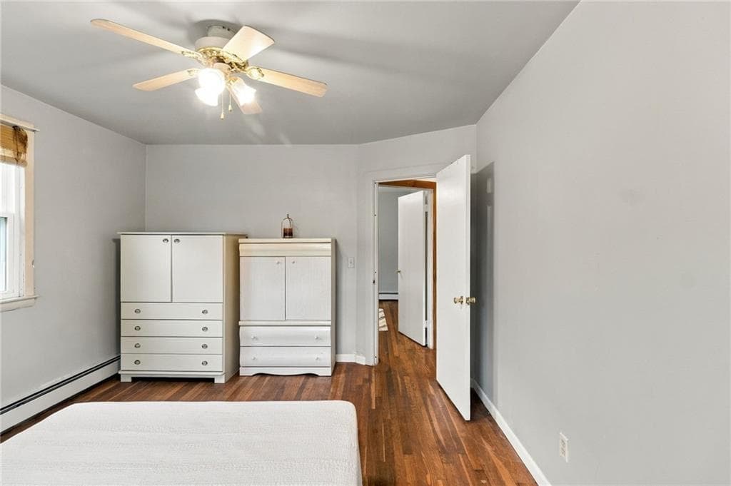 Single Family Residence at 11 Dupont Circle, North Kingstown, photo 26 of 44