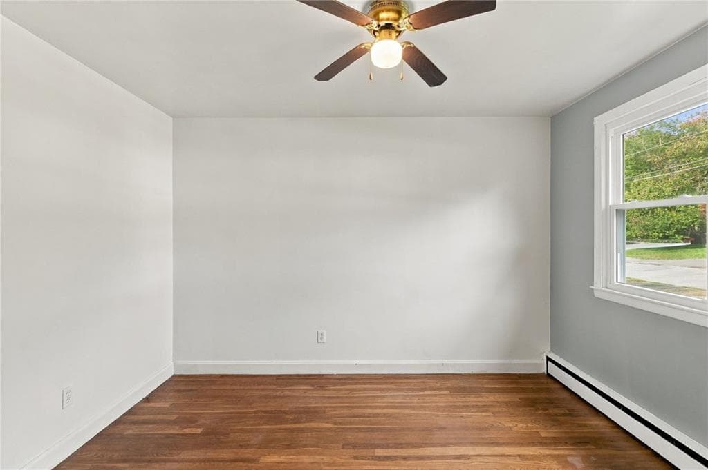 Single Family Residence at 11 Dupont Circle, North Kingstown, photo 33 of 44