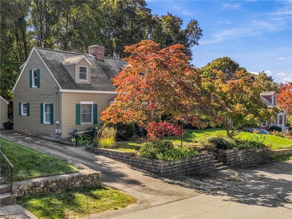 Single Family Residence at 15 Welcome Road, Smithfield, photo 2 of 29