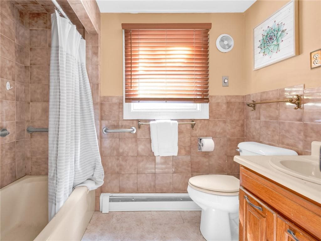 Single Family Residence at 15 Welcome Road, Smithfield, photo 20 of 29