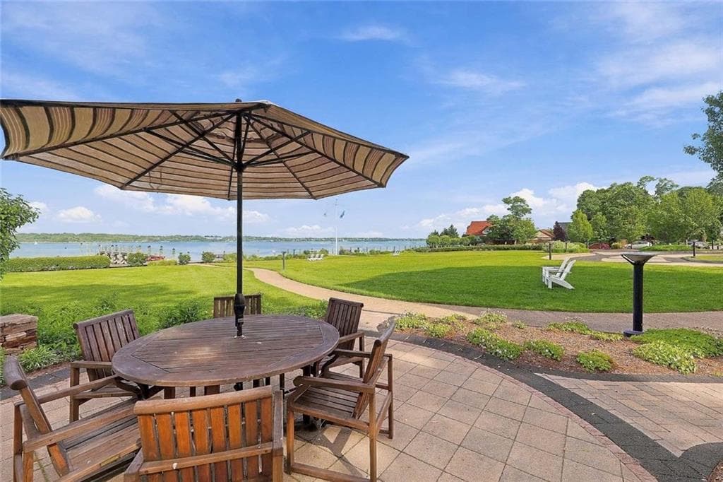 Condominium at 1180 Narragansett Boulevard UNIT F5, Cranston, photo 28 of 31