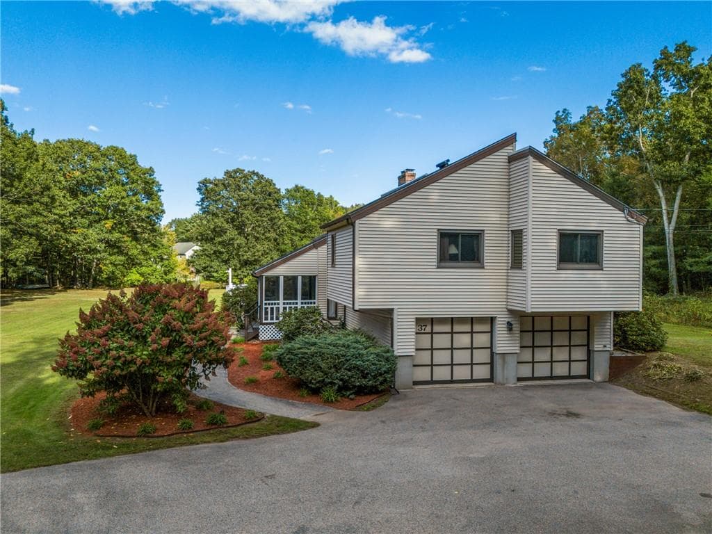 Single Family Residence at 37 Forrestal Drive, Westerly, photo 3 of 42