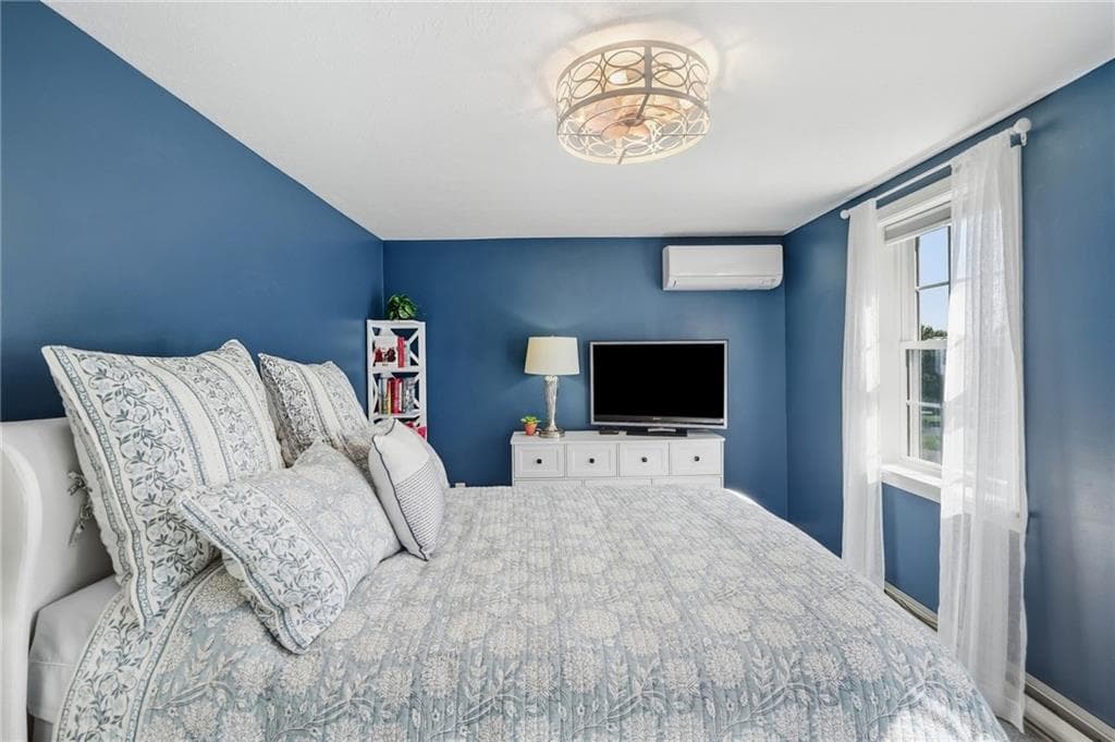 Single Family Residence at 136 Briarwood Drive, South Kingstown, photo 26 of 43