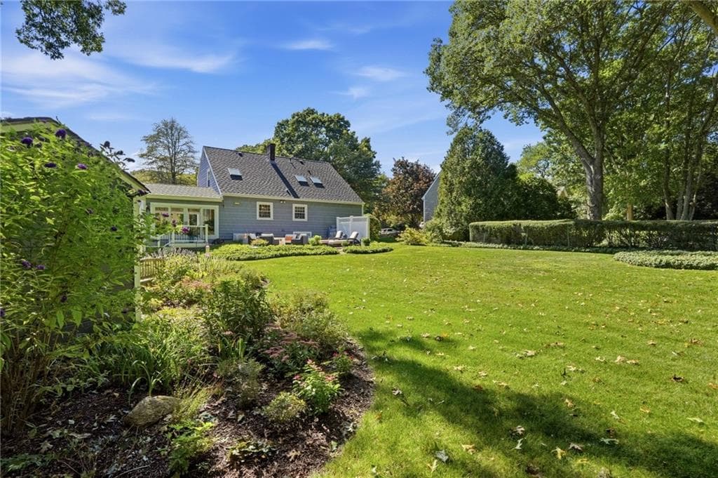 Single Family Residence at 136 Briarwood Drive, South Kingstown, photo 40 of 43