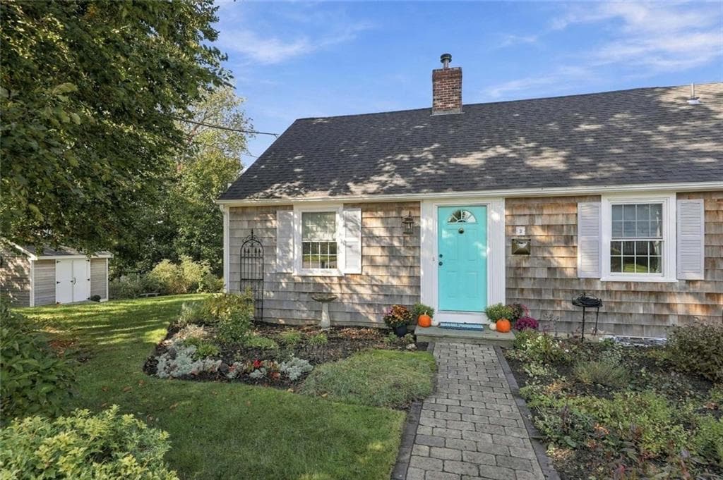 Single Family Residence at 3 Ocean View Avenue, Tiverton, photo 8 of 45