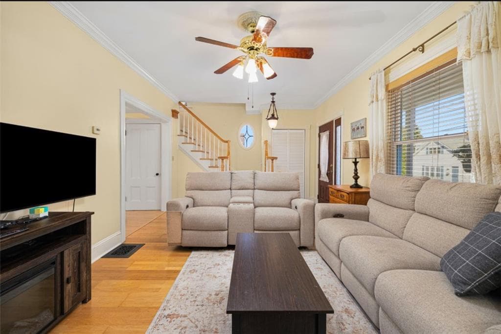 Single Family Residence at 230 Martin Street, East Providence, photo 5 of 39