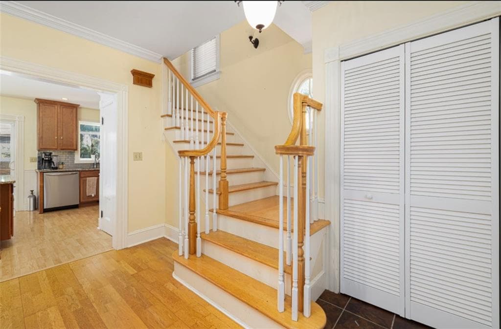 Single Family Residence at 230 Martin Street, East Providence, photo 4 of 39
