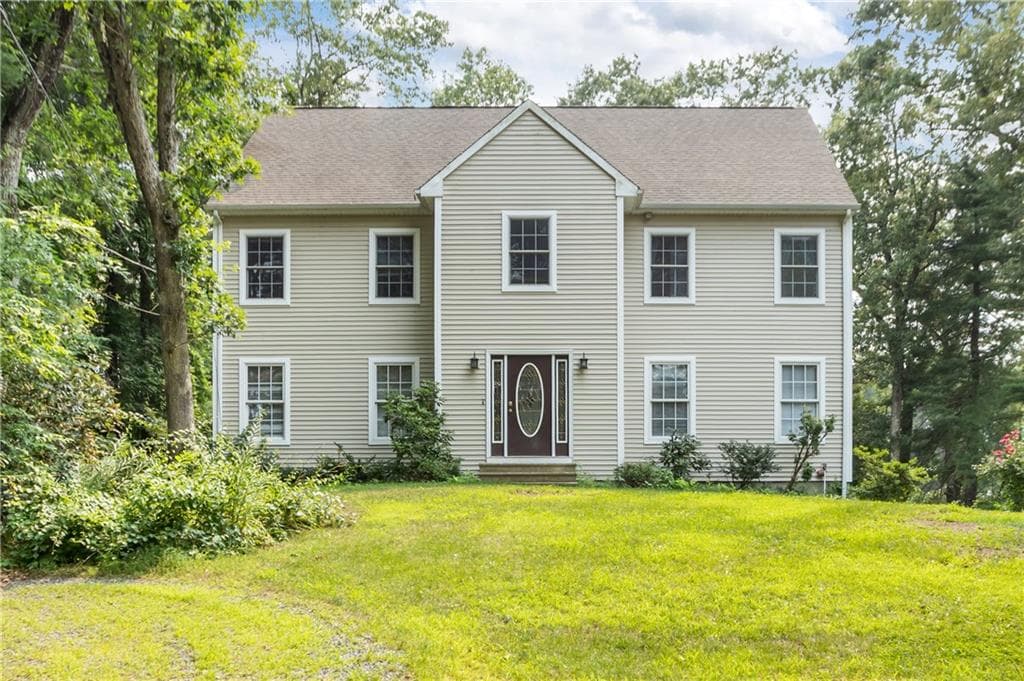 22 Breezy Knoll Road