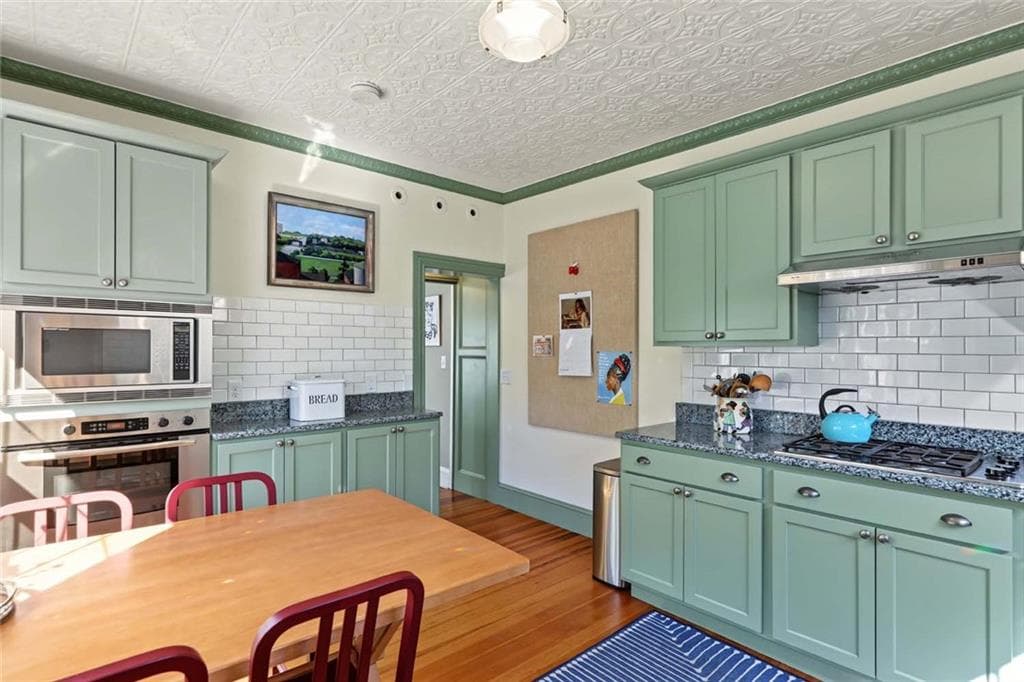 Single Family Residence at 237 Williams Street, Providence, photo 20 of 43