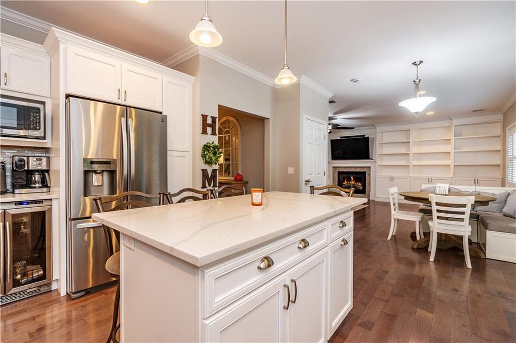 Single Family Residence at 8 Winterberry Road, Lincoln, photo 13 of 50