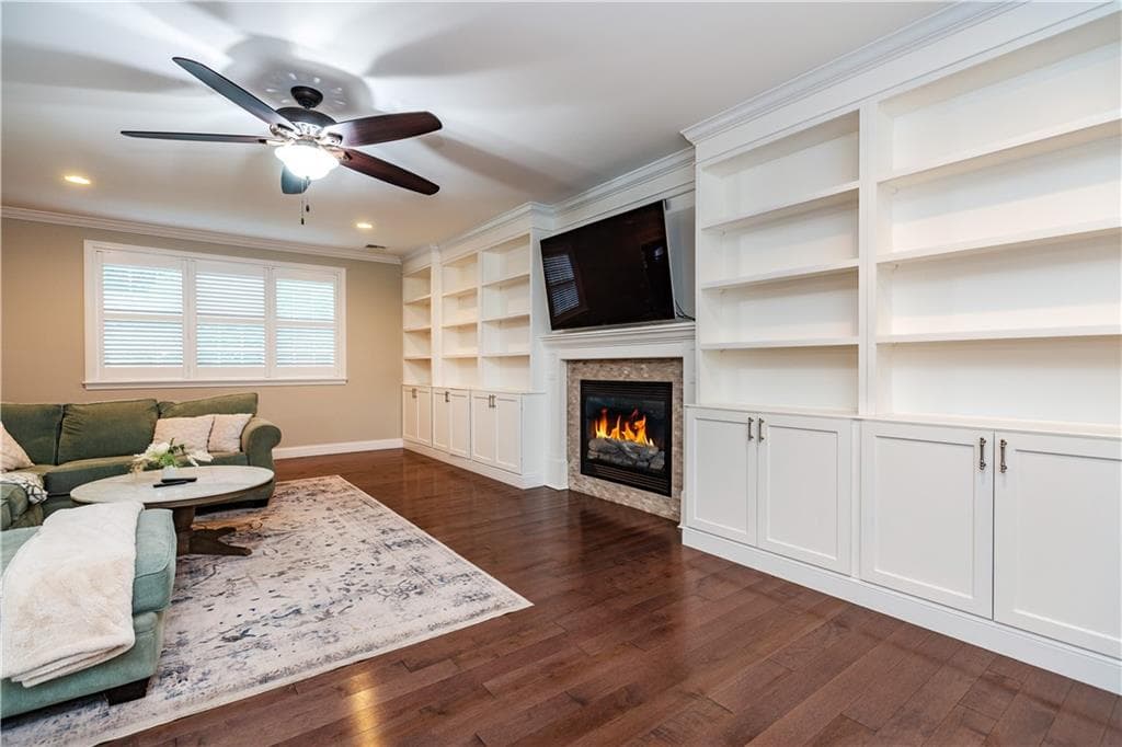 Single Family Residence at 8 Winterberry Road, Lincoln, photo 17 of 50