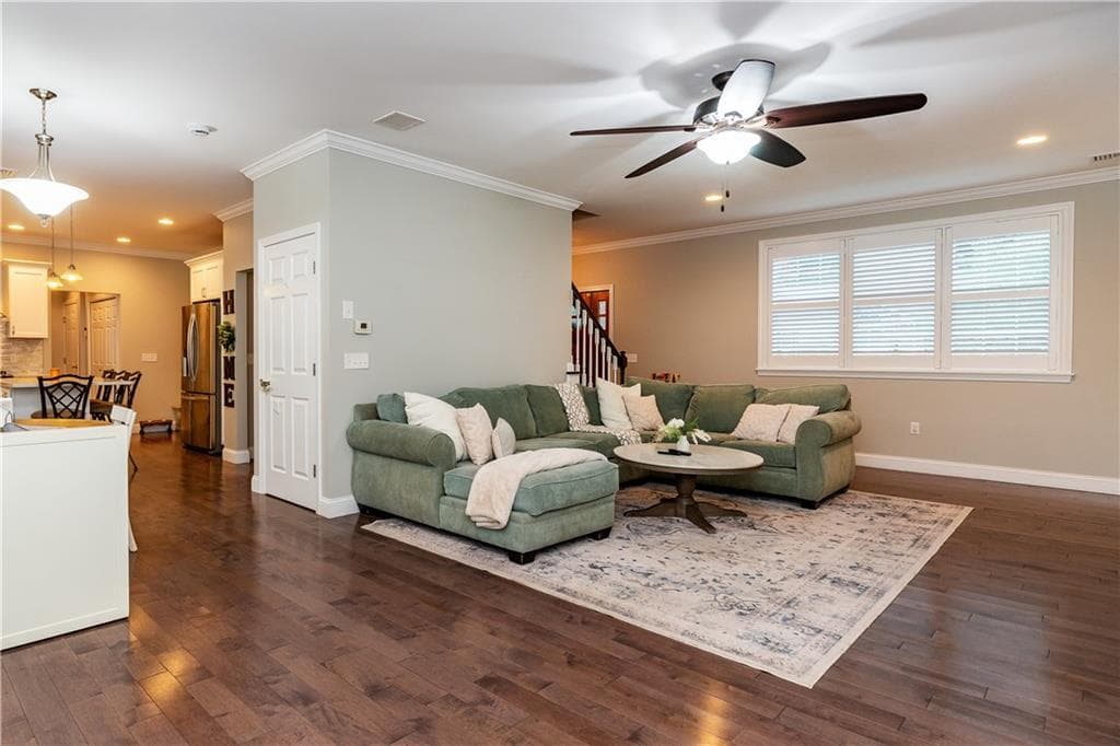 Single Family Residence at 8 Winterberry Road, Lincoln, photo 16 of 50