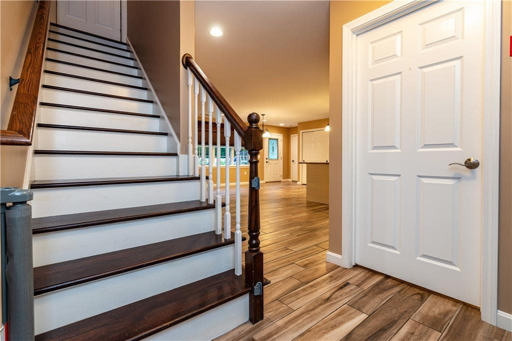Single Family Residence at 8 Winterberry Road, Lincoln, photo 30 of 50