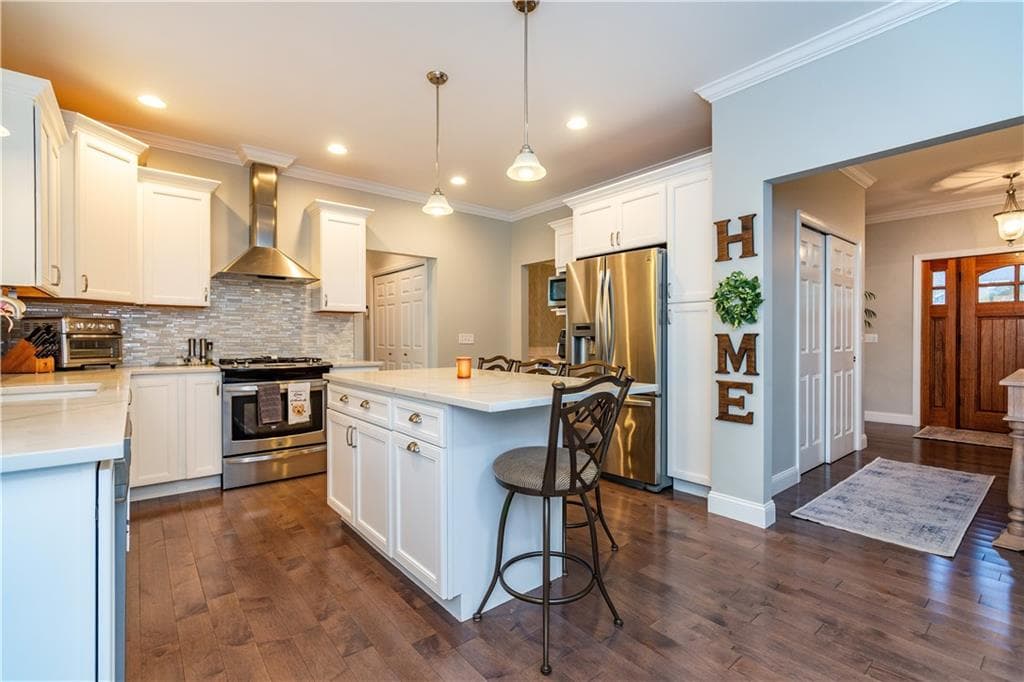Single Family Residence at 8 Winterberry Road, Lincoln, photo 10 of 50