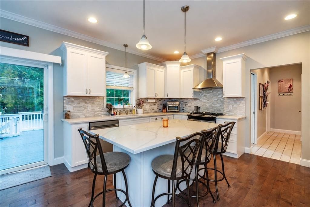 Single Family Residence at 8 Winterberry Road, Lincoln, photo 11 of 50