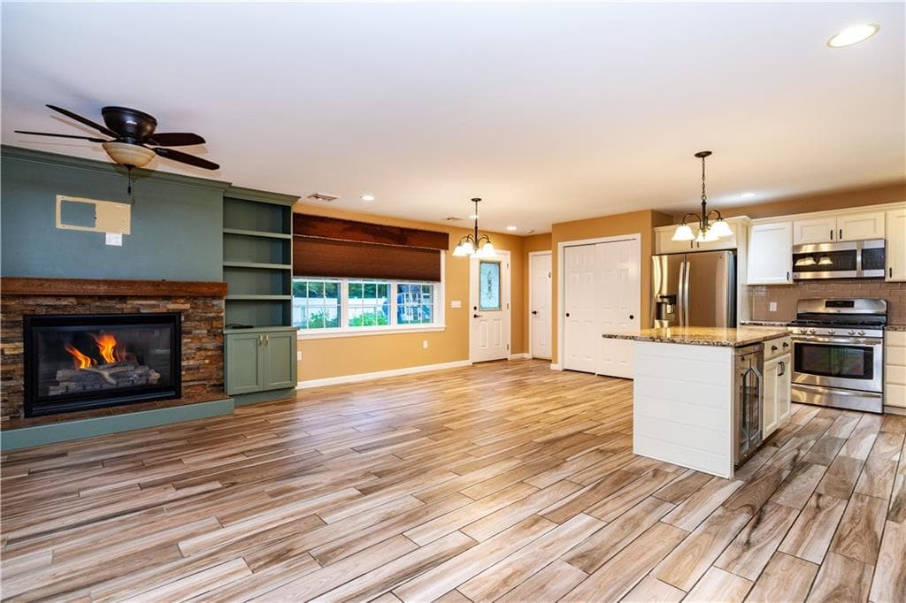 Single Family Residence at 8 Winterberry Road, Lincoln, photo 31 of 50