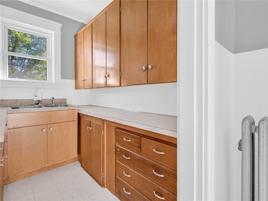 Single Family Residence at 444 Harrington Avenue, Warwick, photo 17 of 28