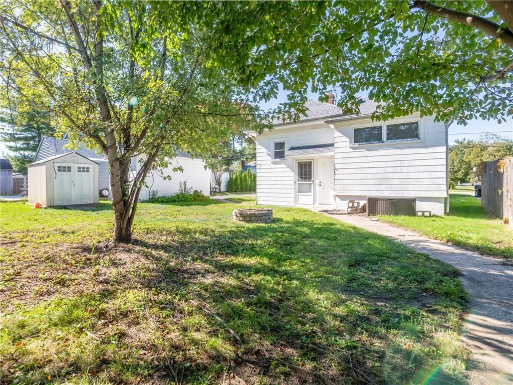 Single Family Residence at 444 Harrington Avenue, Warwick, photo 3 of 28