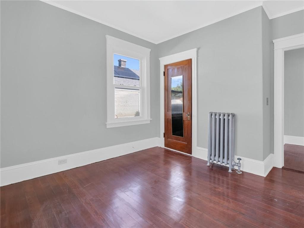 Single Family Residence at 444 Harrington Avenue, Warwick, photo 11 of 28