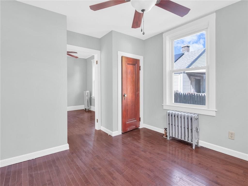 Single Family Residence at 444 Harrington Avenue, Warwick, photo 25 of 28