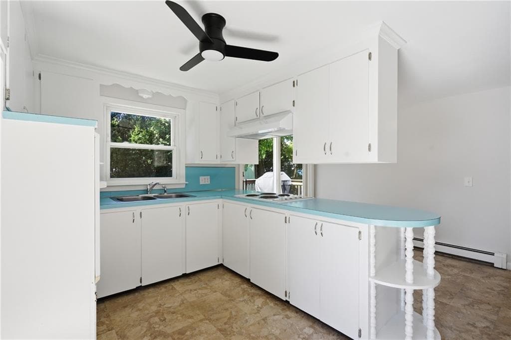Single Family Residence at 73 Pequot Trail, East Greenwich, photo 12 of 35