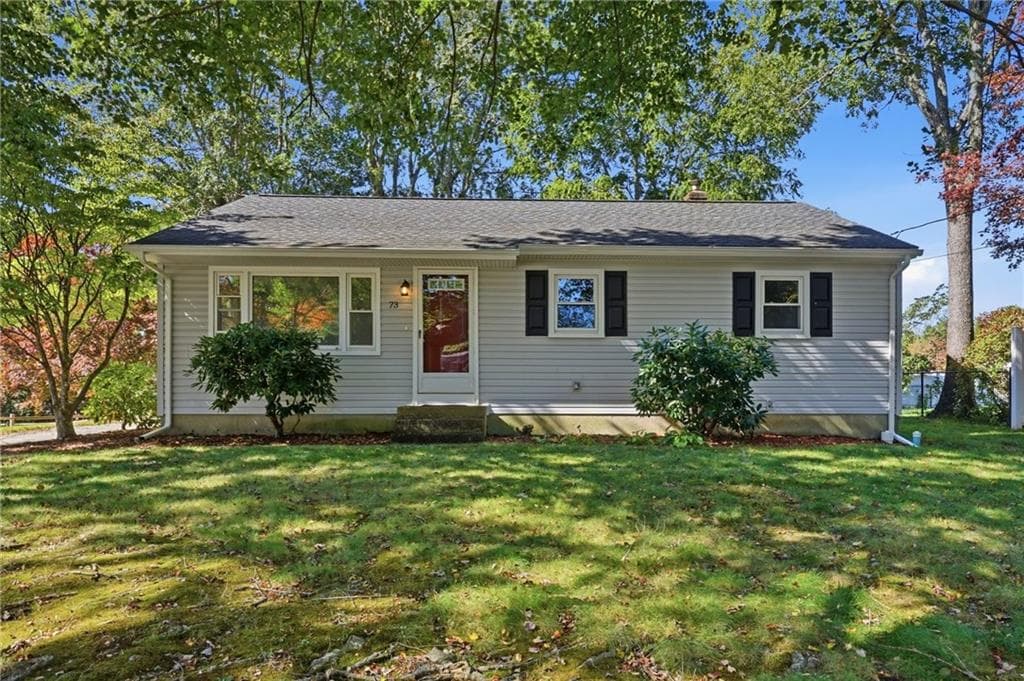Single Family Residence at 73 Pequot Trail, East Greenwich, photo 31 of 35