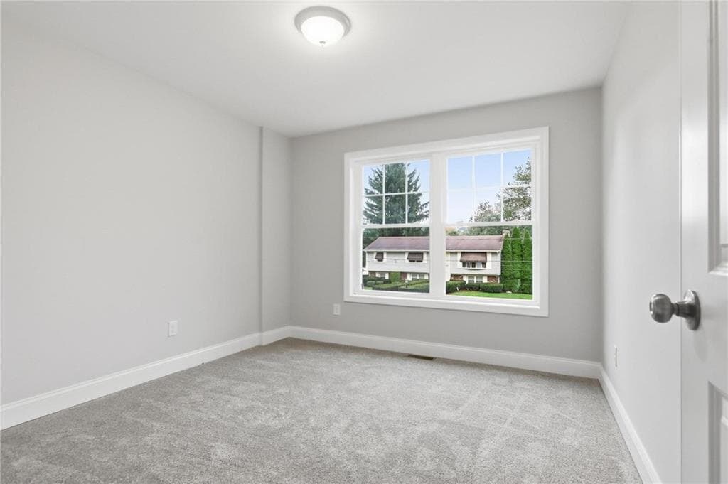 Single Family Residence at 27 MELODY Lane, Johnston, photo 9 of 16