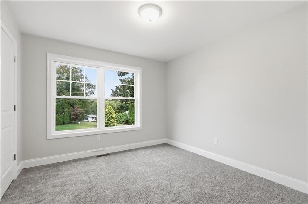 Single Family Residence at 27 MELODY Lane, Johnston, photo 8 of 16