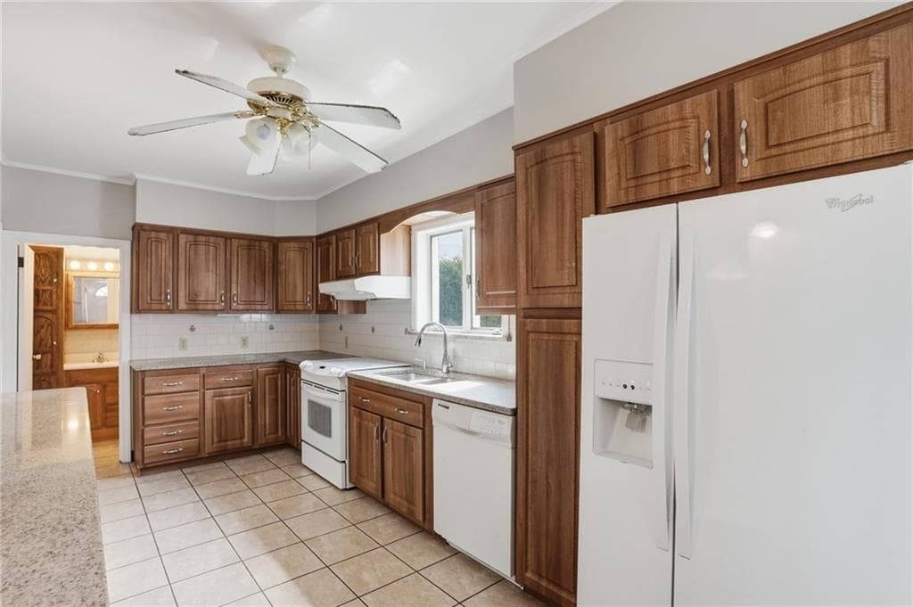 Multi Family at 17 Victory Street, Cumberland, photo 11 of 46