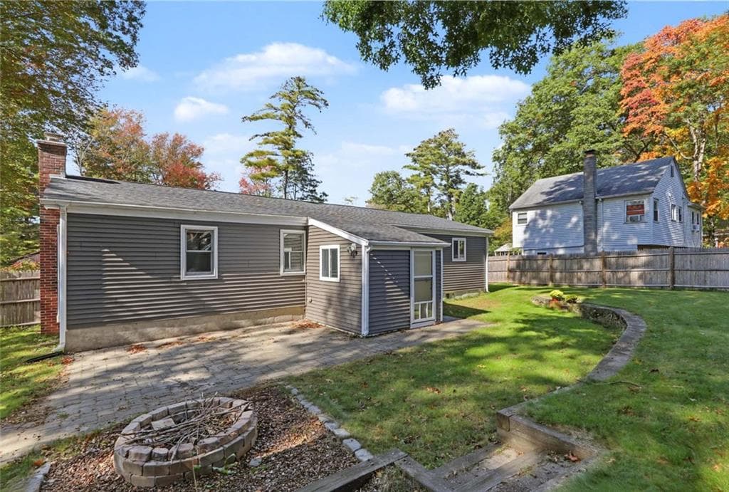 Single Family Residence at 6 Lake View Circle, Glocester, photo 25 of 32