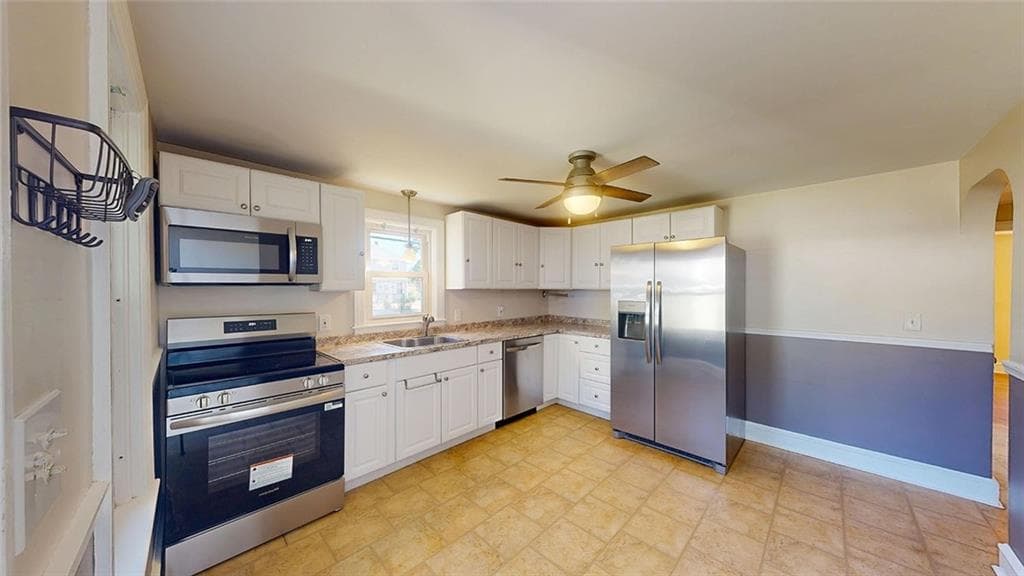 Single Family Residence at 890 Cottage Street, Pawtucket, photo 6 of 24