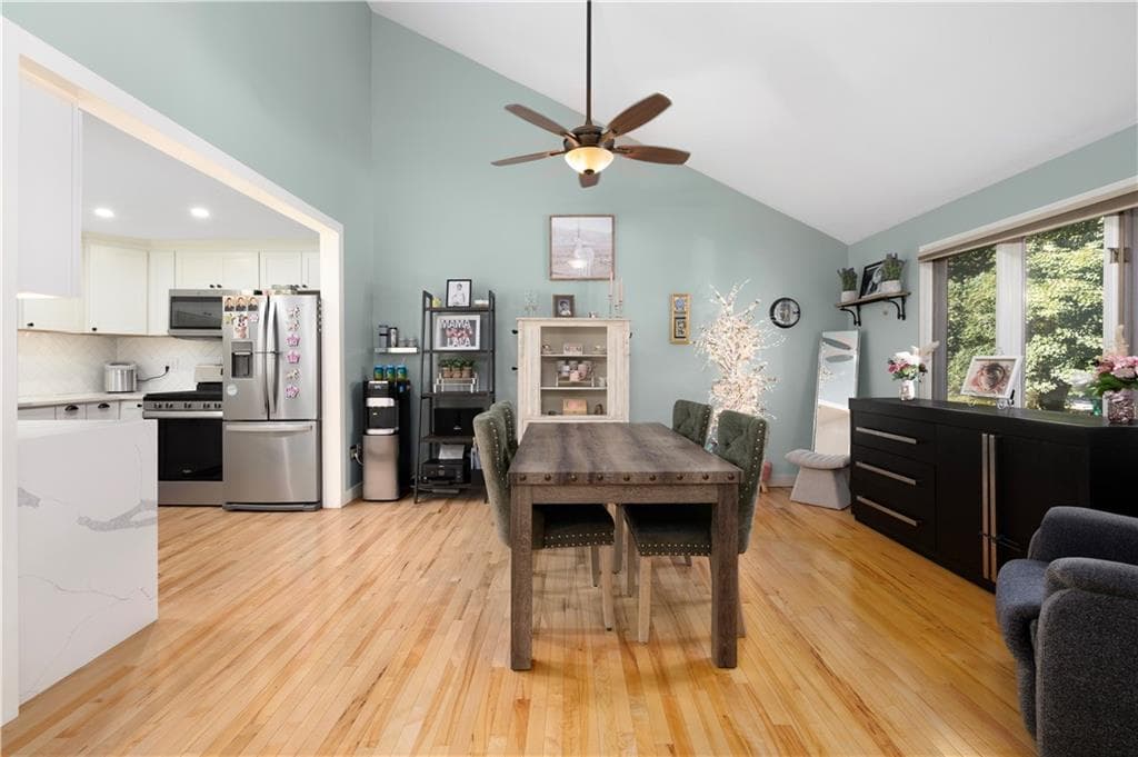 Condominium at 17 cork Circle UNIT B, Millville, photo 5 of 36