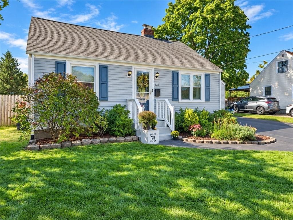 Single Family Residence at 329 Maple Street, Warwick, photo 30 of 32