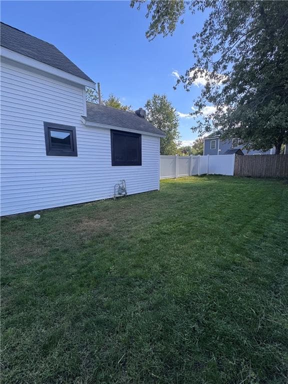 Single Family Residence at 82 Middle Street, East Providence, photo 8 of 24