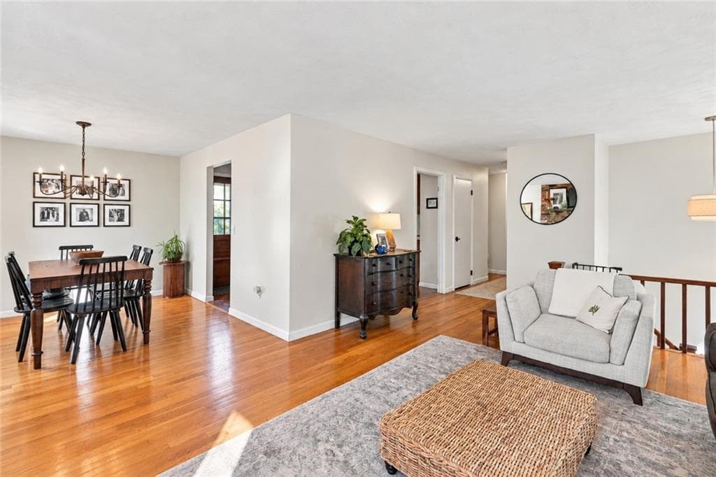 Single Family Residence at 32 San Miguel Drive, Bristol, photo 6 of 40