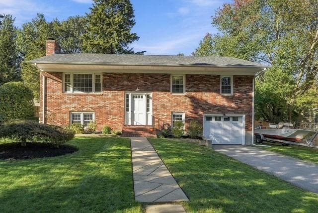 32 San Miguel Drive