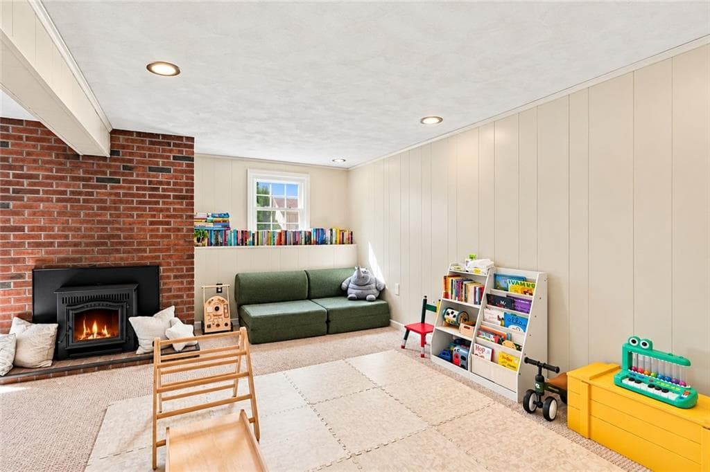 Single Family Residence at 32 San Miguel Drive, Bristol, photo 24 of 40
