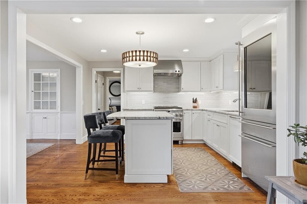 Single Family Residence at 6 Newell Drive, Cumberland, photo 9 of 45