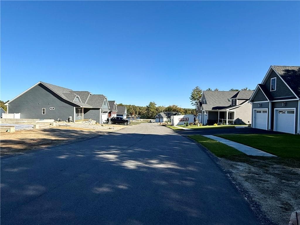 Single Family Residence at 87 Sunset Lake Circle Circle, Coventry, photo 6 of 17