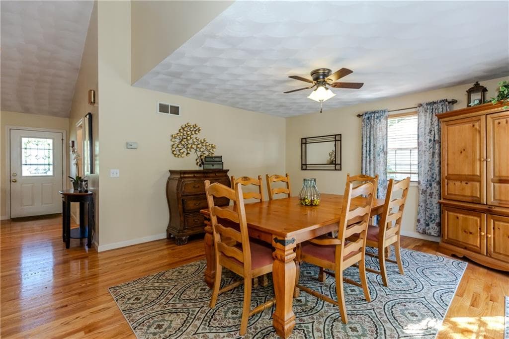Single Family Residence at 15 Primrose Drive, Cranston, photo 11 of 40