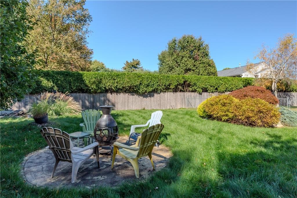 Single Family Residence at 15 Primrose Drive, Cranston, photo 31 of 40