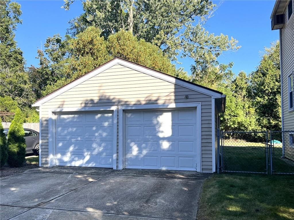 Single Family Residence at 46 Errol Street, Warwick, photo 3 of 49