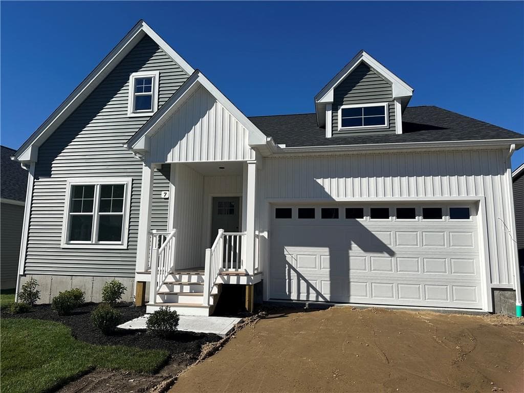 Single Family Residence at 7 Wyndham Way, North Kingstown, photo 8 of 12